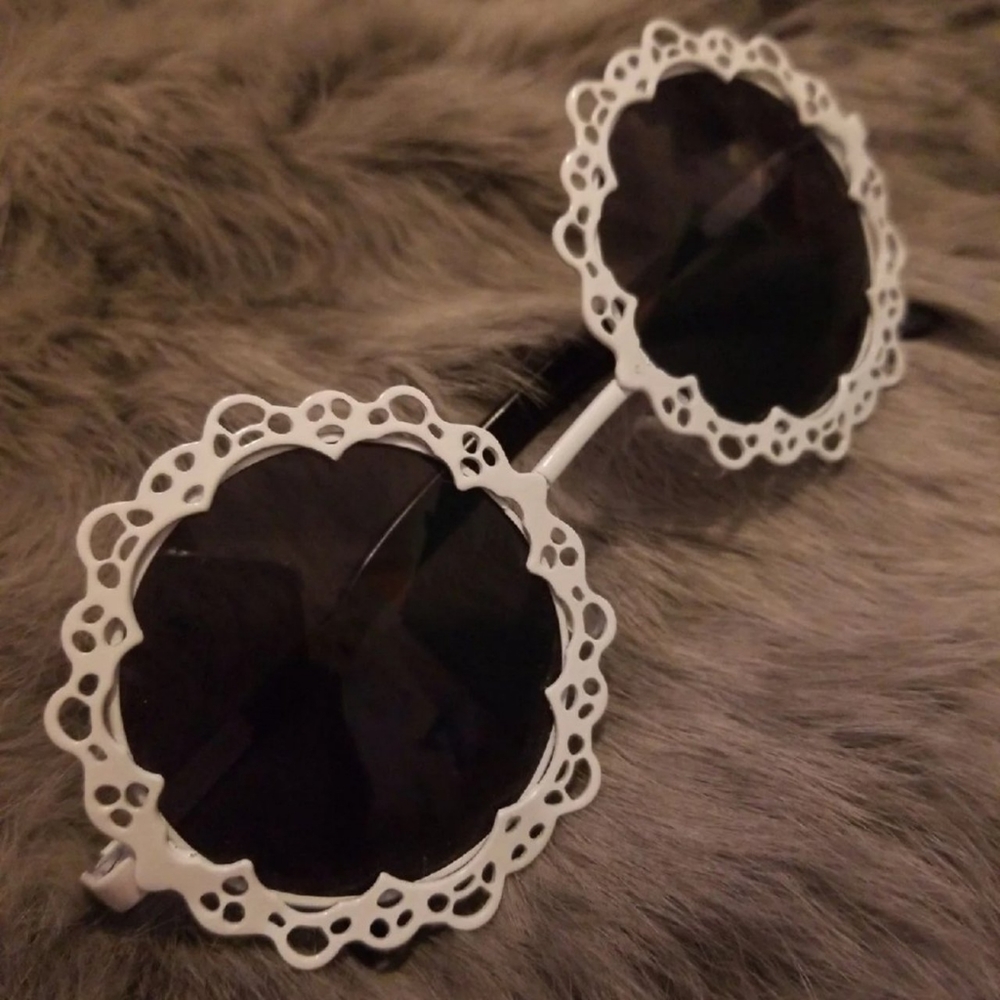 Boho Circle Sunglasses with Lace Detail